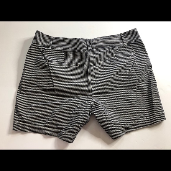 Loft 6” shorts. Blue and white striped. - Picture 3 of 5